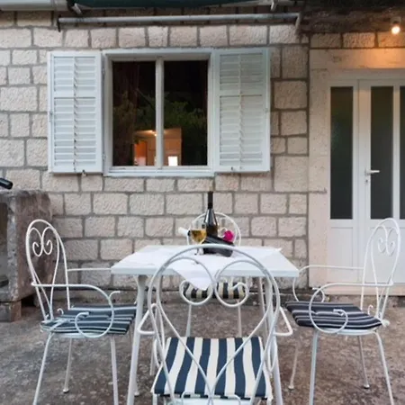 Authentic Island House With Sea View Tatil Evi Lumbarda