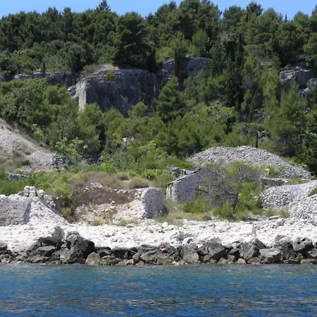 Prázdninový dům Authentic Island House With Sea View